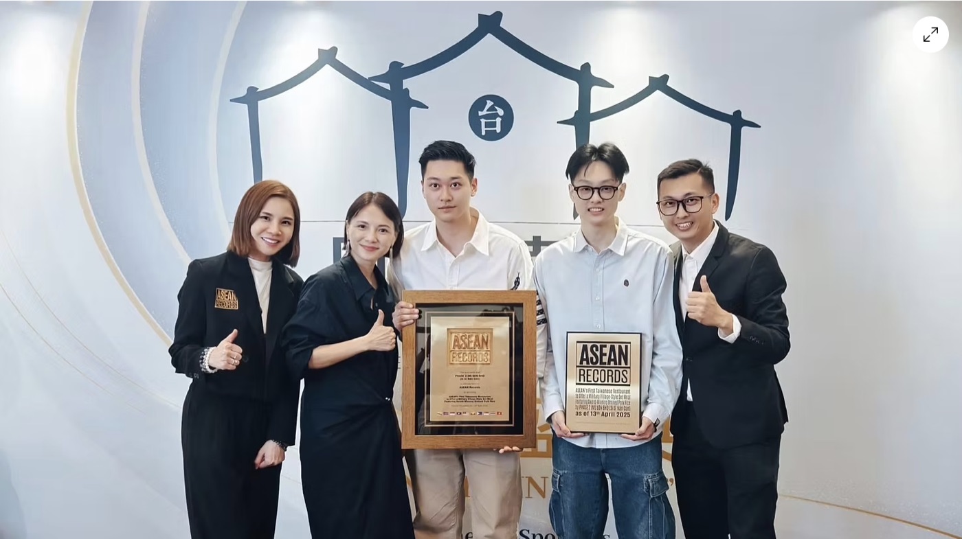 台式食馆四四南村获东盟纪录 首家概念店 Pavilion Bukit Jalil 开张大吉